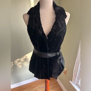 INC International Concepts black fake fur vest w/leather look belt. Size S